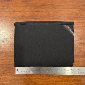 Tom Bihn Padded Cache